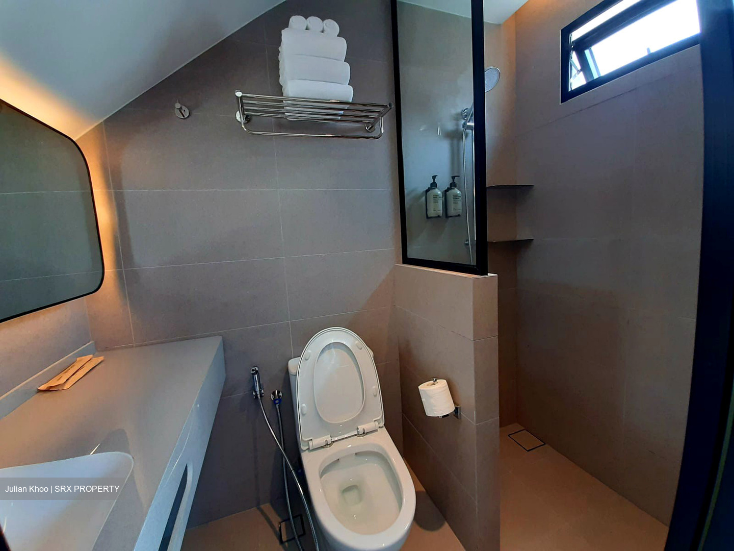 Jalan Loyang Besar (D17), Apartment #630675051